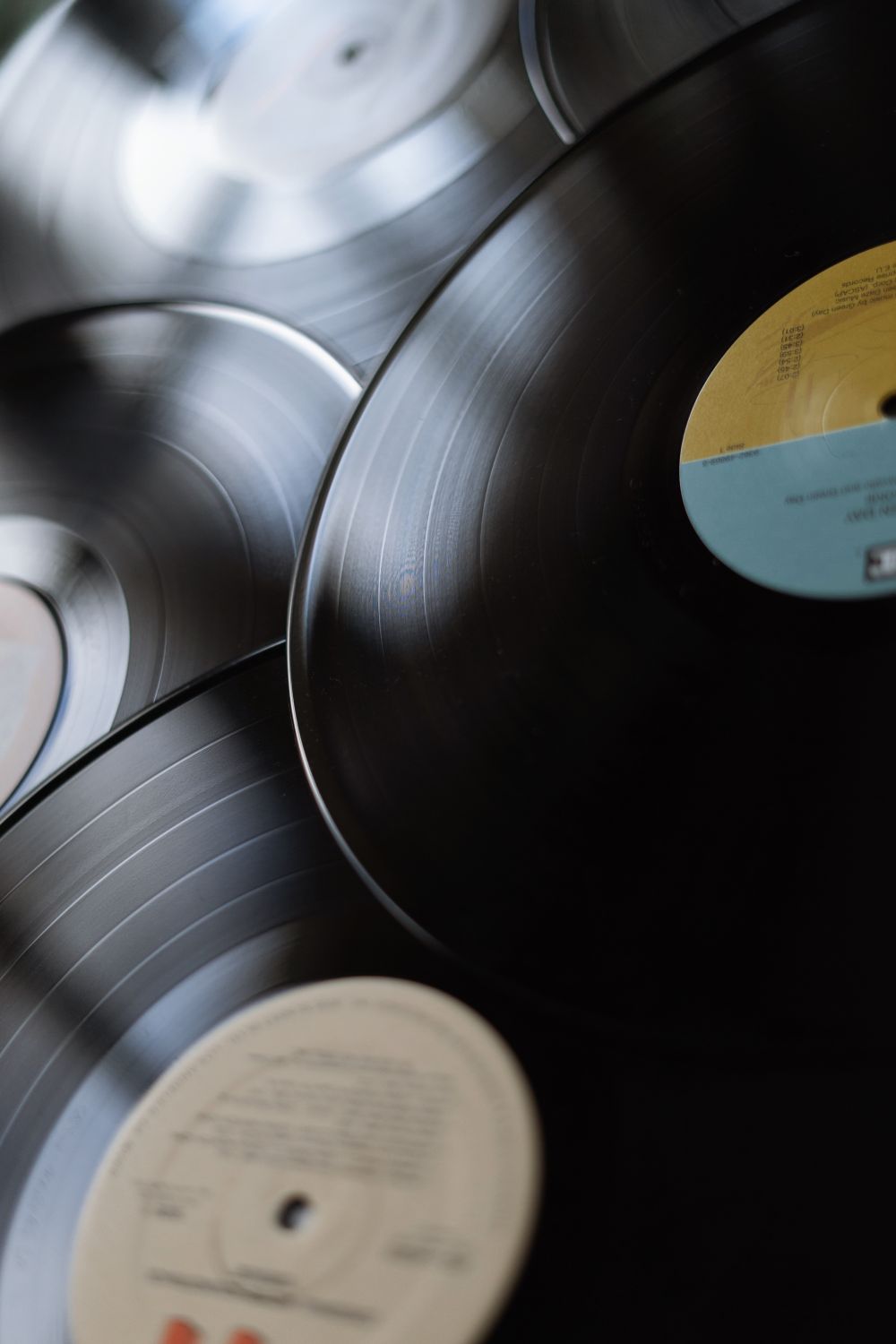 Vinyl: musikmedium der lever